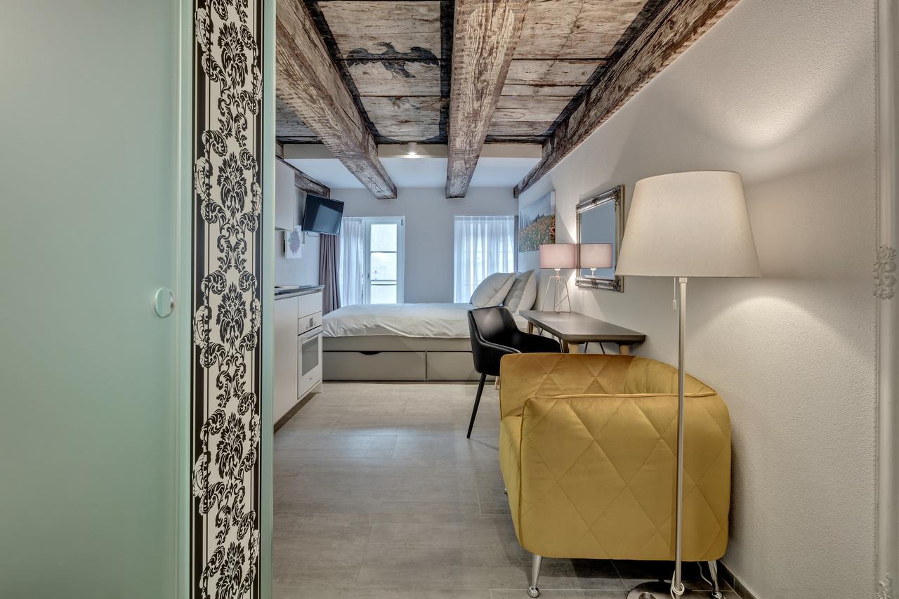 Smartroom The Residence La Cittadella באדן מראה חיצוני תמונה